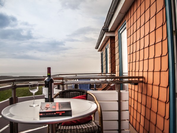 Dünenglück, Ferienwohnung 33 mit Teil-Meerblick