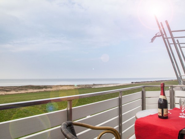 Dünenglück, Ferienwohnung 32 mit Meerblick